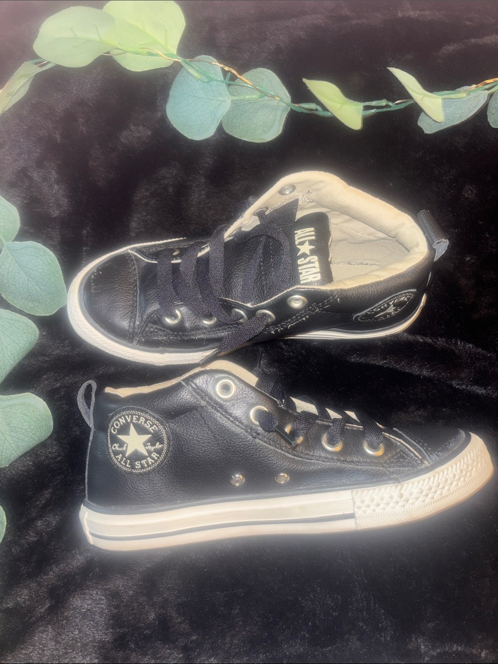 Converse Kids Black Leather Low-Top All Star Sneakers